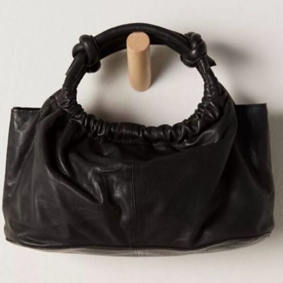 Free People Handbags - FREE PEOPLE Head Over Heels Crossbody